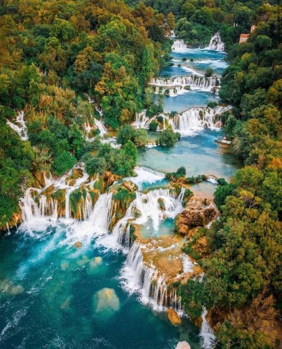 Peaceful House In Nature Nearby National Park Krka Bristane Buitenkant foto